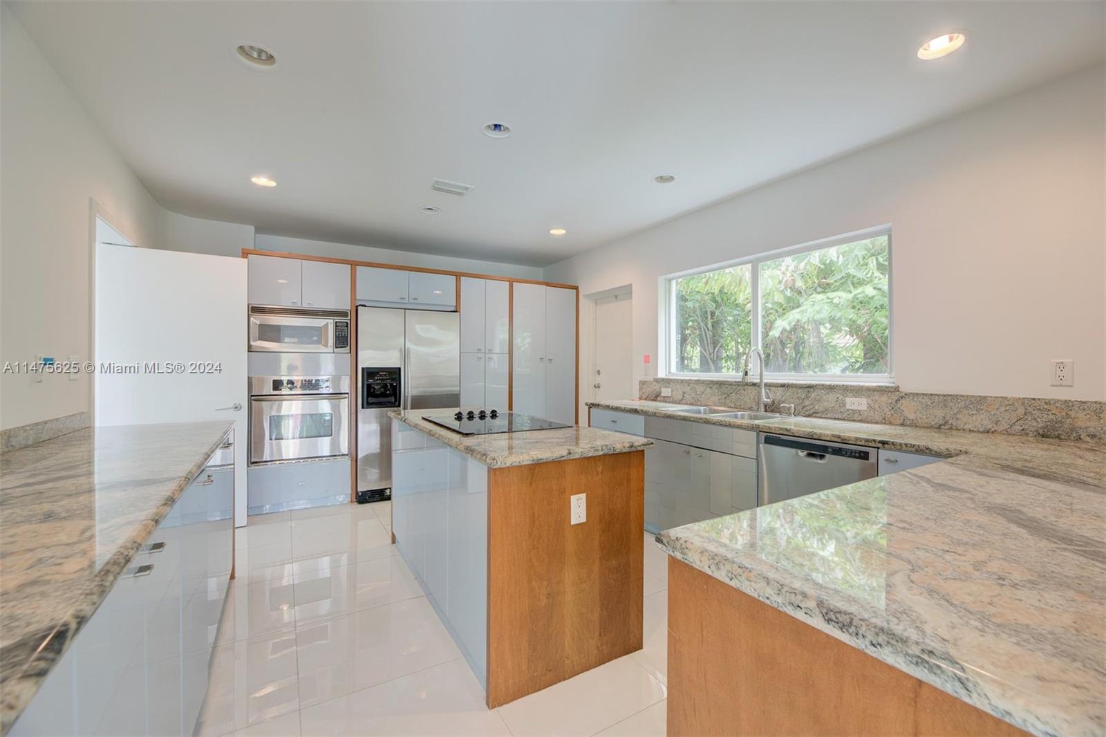 251 Coconut Ln, Miami Beach, FL, 33139 United States, 5 Bedrooms Bedrooms, ,4 BathroomsBathrooms,Residential,For Sale,Coconut Ln,A11475625