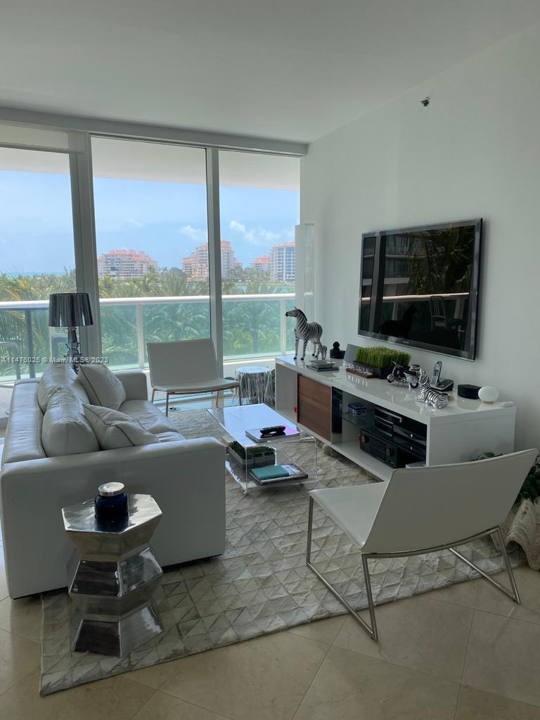 1000 S Pointe Dr 405, Miami Beach, Florida 33139, 2 Bedrooms Bedrooms, ,2 BathroomsBathrooms,Residentiallease,For Rent,1000 S Pointe Dr 405,A11476025