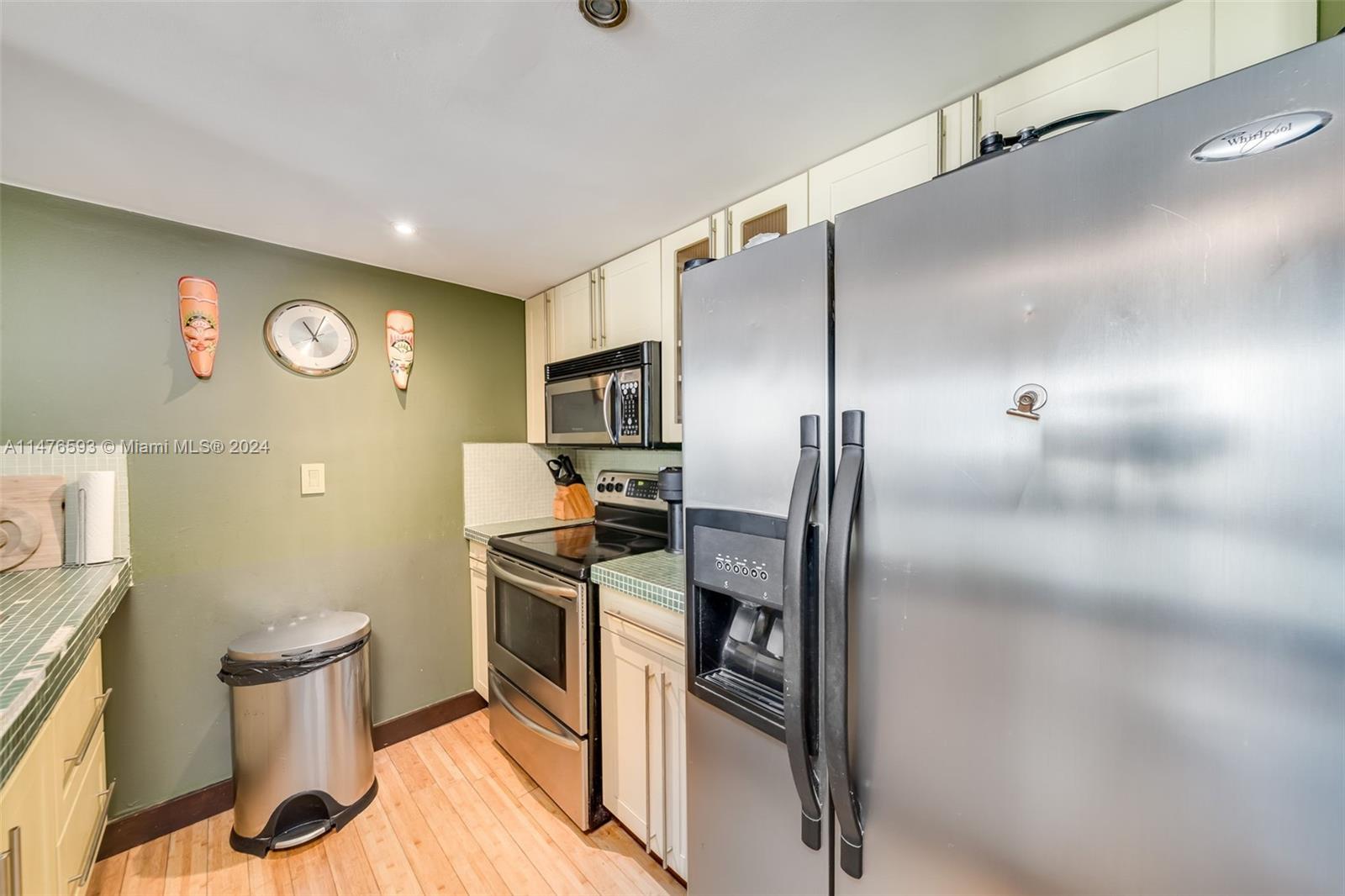 1717 N Bayshore Dr A-1948, Miami, Florida 33132, 1 Bedroom Bedrooms, ,1 BathroomBathrooms,Residentiallease,For Rent,1717 N Bayshore Dr A-1948,A11476593