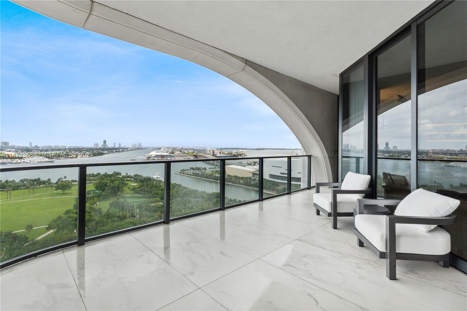 1000 Biscayne Blvd, Miami, FL, 33132 United States, 4 Bedrooms Bedrooms, ,5 BathroomsBathrooms,Residential,For Sale,Biscayne Blvd,A11474353