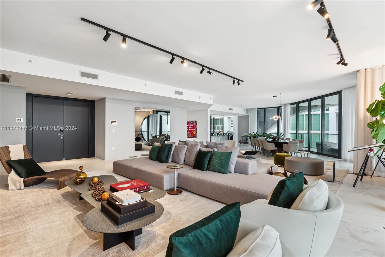 1000 Biscayne Blvd, Miami, FL, 33132 United States, 4 Bedrooms Bedrooms, ,5 BathroomsBathrooms,Residential,For Sale,Biscayne Blvd,A11474353