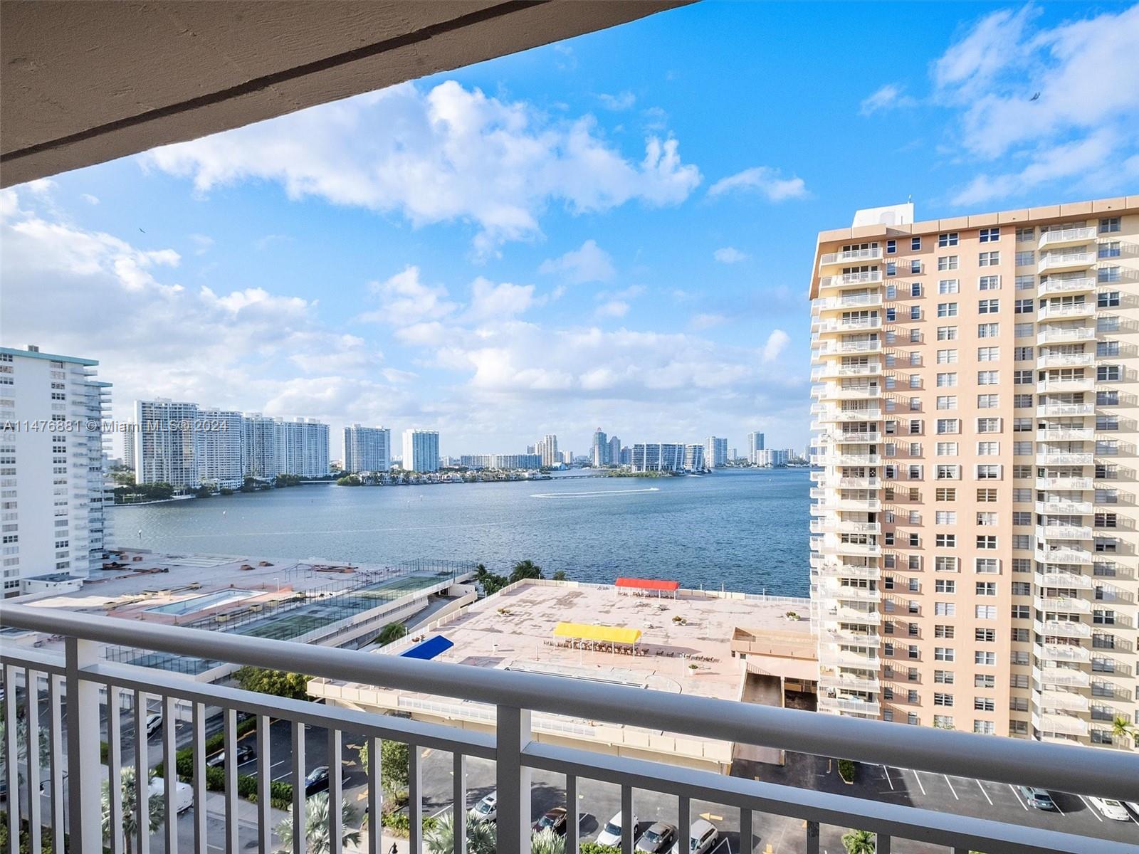 250 174th St, Sunny Isles Beach, FL, 33160 United States, 1 Bedroom Bedrooms, ,1 BathroomBathrooms,Residential,For Sale,174th St,A11476881