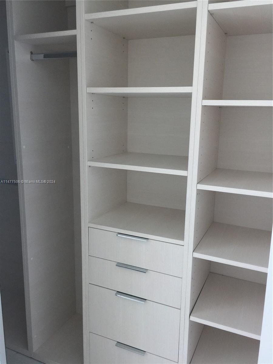 Miami, Florida 33137, 1 Bedroom Bedrooms, ,2 BathroomsBathrooms,Residentiallease,For Rent,A11477506