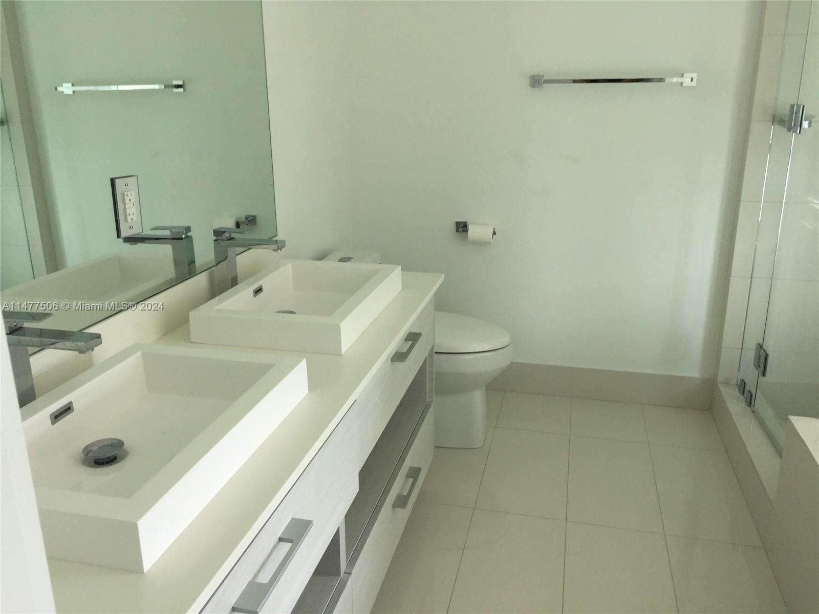 Miami, Florida 33137, 1 Bedroom Bedrooms, ,2 BathroomsBathrooms,Residentiallease,For Rent,A11477506