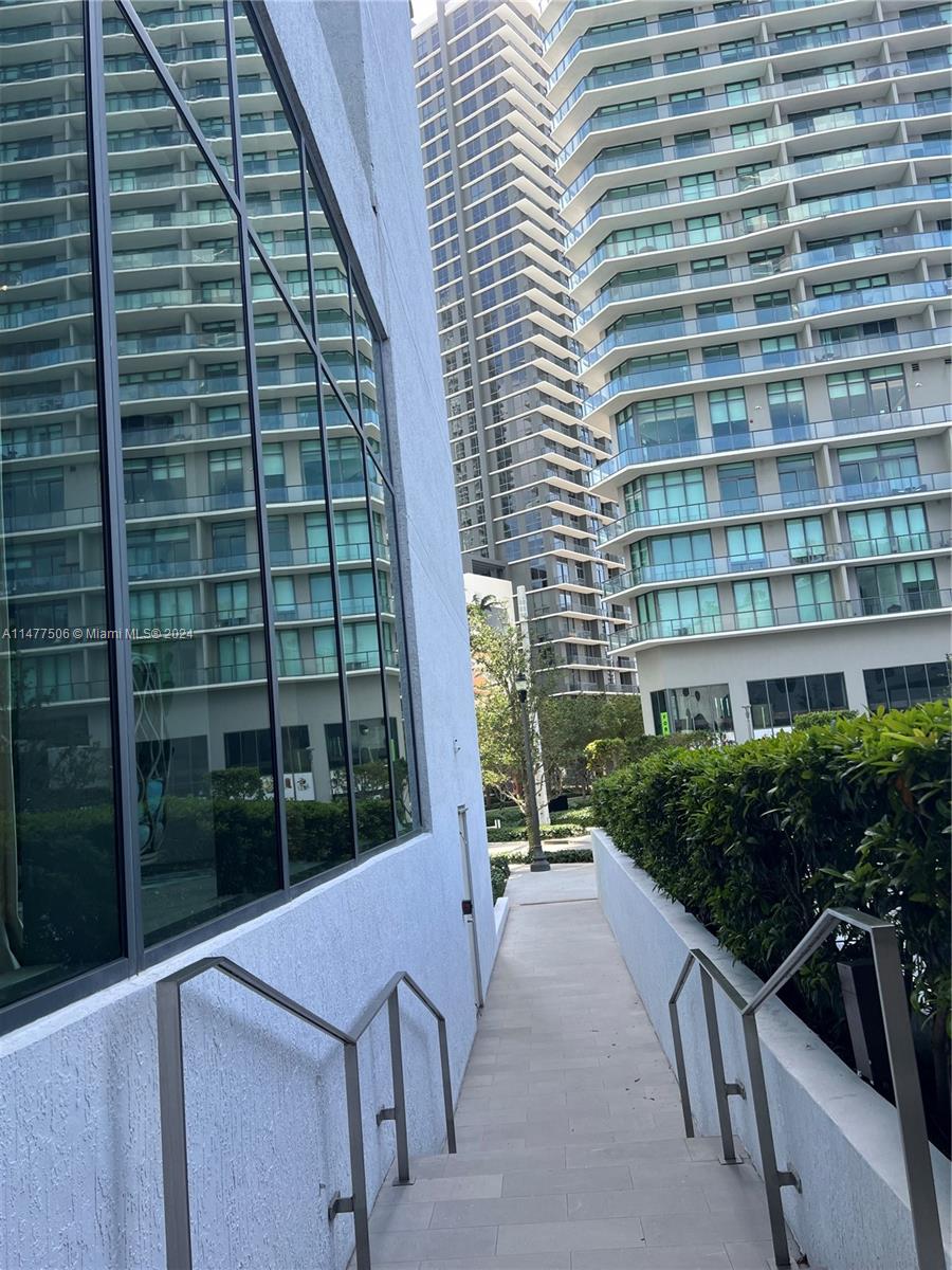 Miami, Florida 33137, 1 Bedroom Bedrooms, ,2 BathroomsBathrooms,Residentiallease,For Rent,A11477506