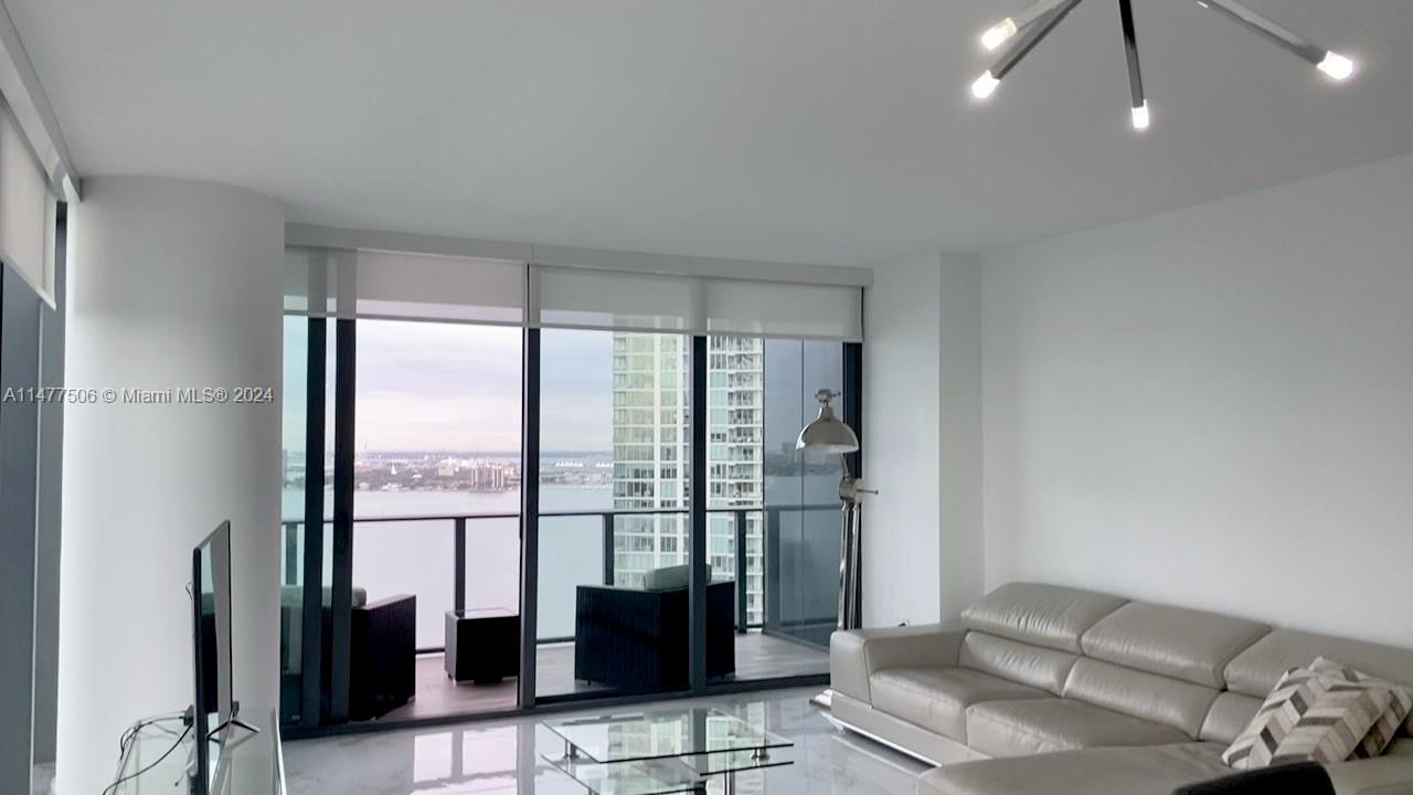 Miami, Florida 33137, 1 Bedroom Bedrooms, ,2 BathroomsBathrooms,Residentiallease,For Rent,A11477506