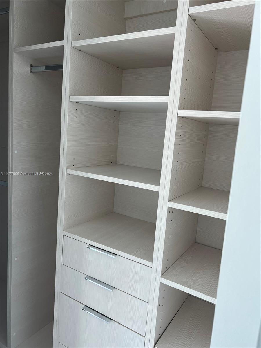 Miami, Florida 33137, 1 Bedroom Bedrooms, ,2 BathroomsBathrooms,Residentiallease,For Rent,A11477506
