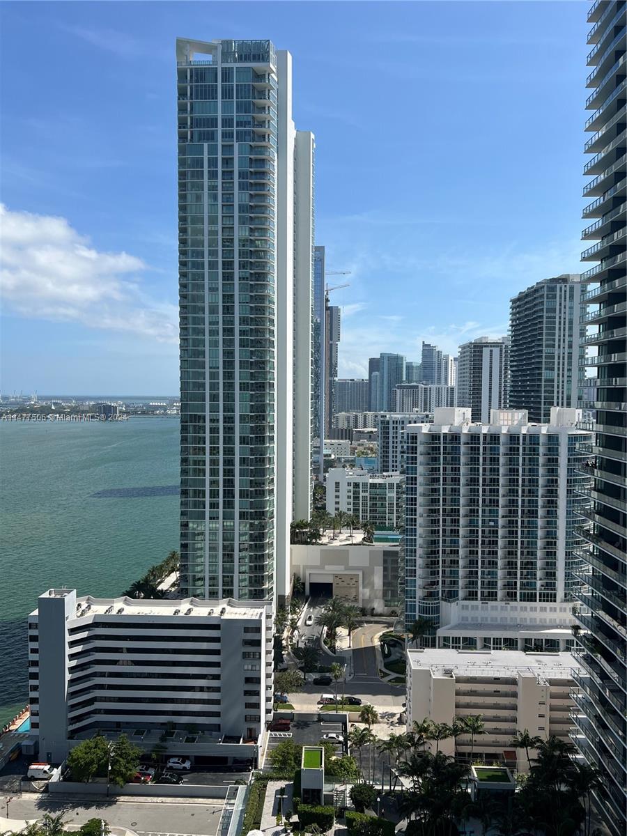 Miami, Florida 33137, 1 Bedroom Bedrooms, ,2 BathroomsBathrooms,Residentiallease,For Rent,A11477506