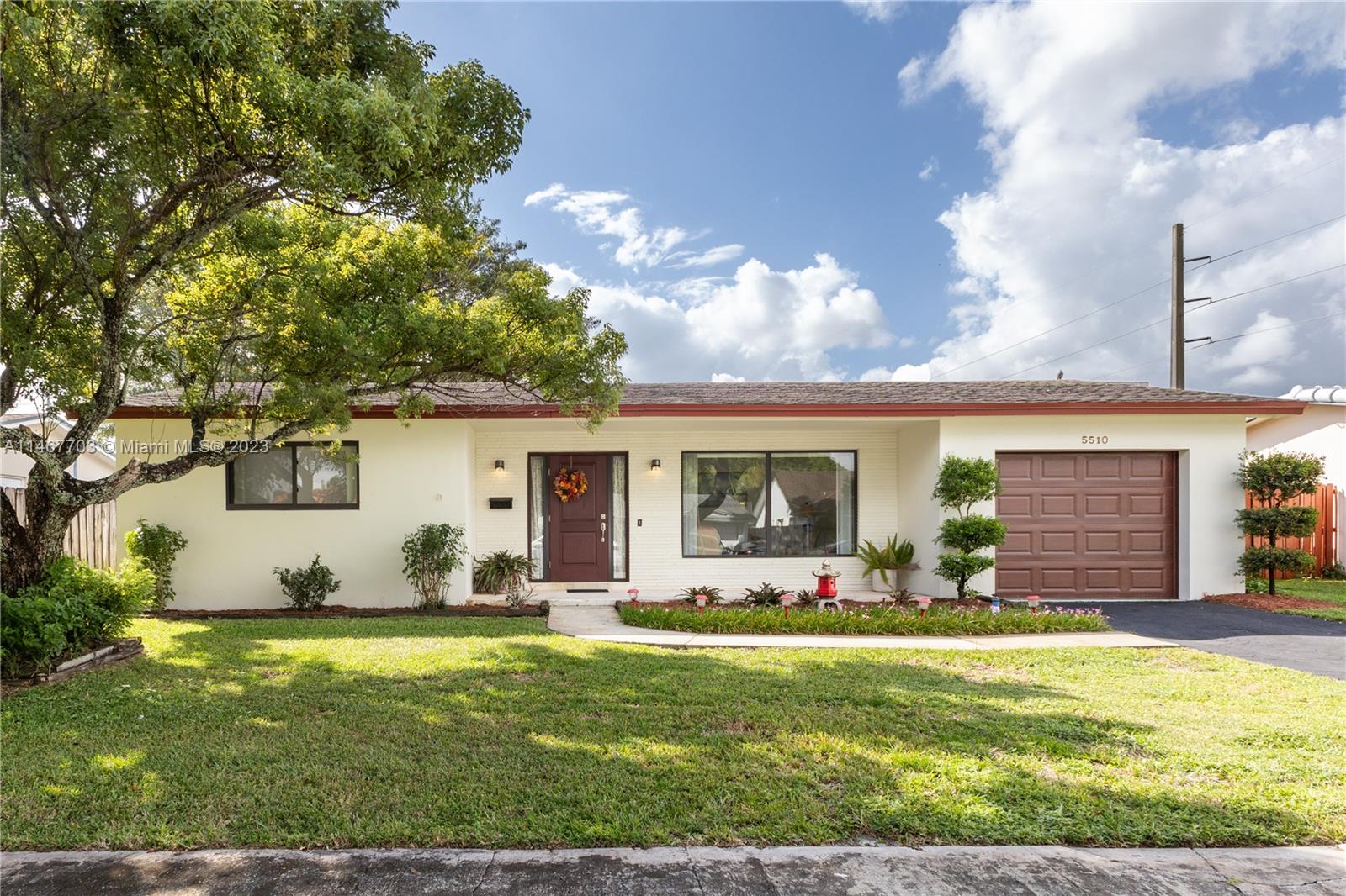 5510  Polk St  For Sale A11467703, FL