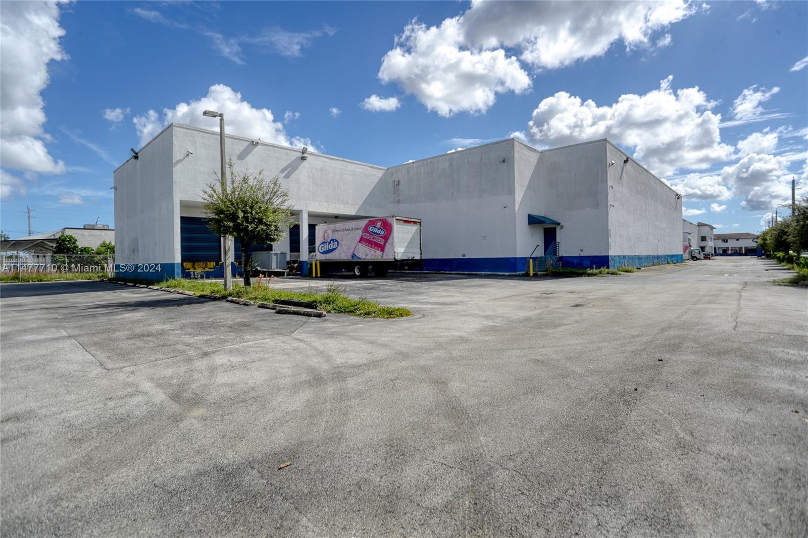 2525 W 4th Ave, Hialeah, FL 33010