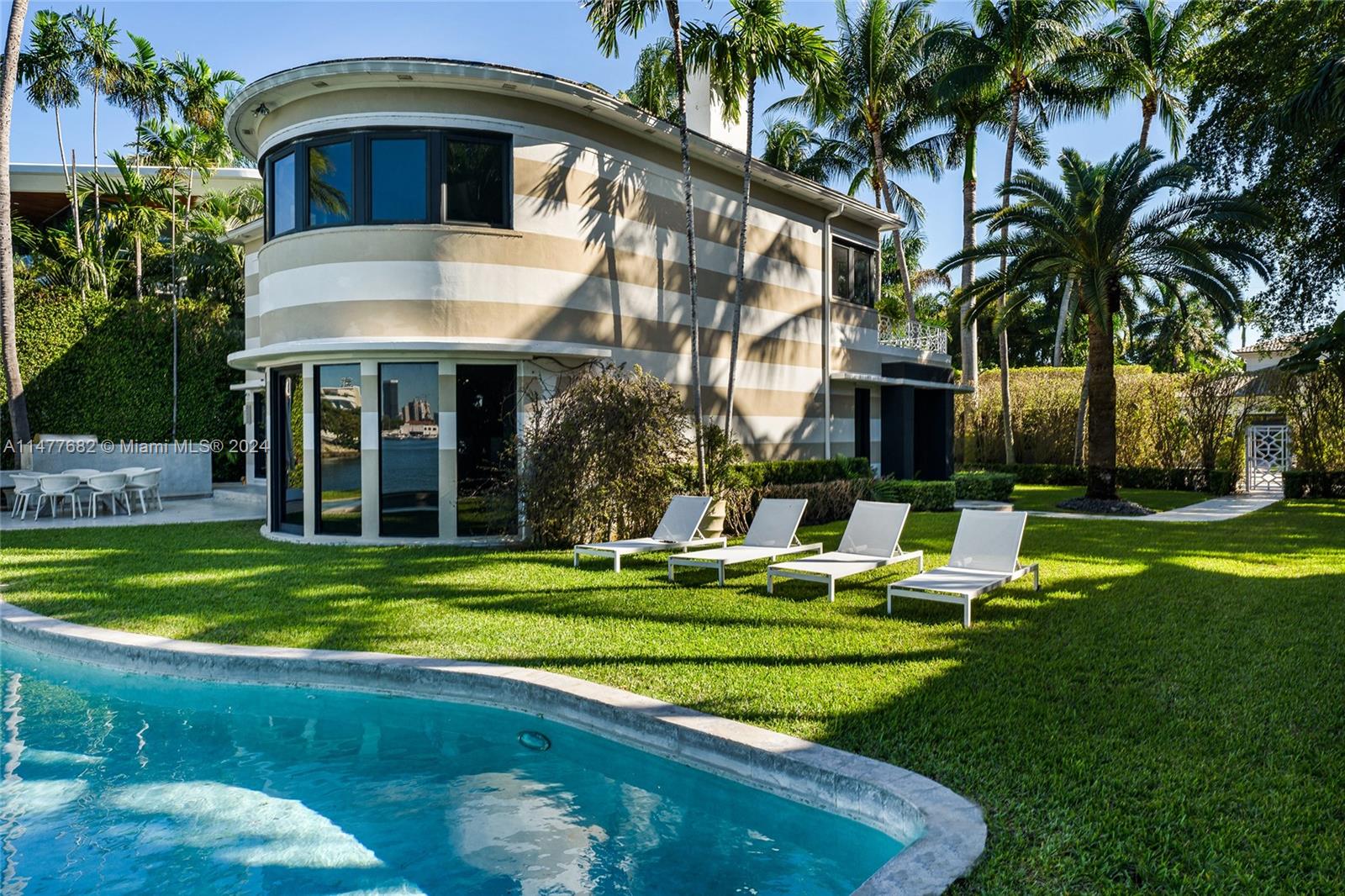 214 W San Marino Dr, Miami Beach, Florida 33139, 4 Bedrooms Bedrooms, ,5 BathroomsBathrooms,Residential,For Sale,214 W San Marino Dr,A11477682