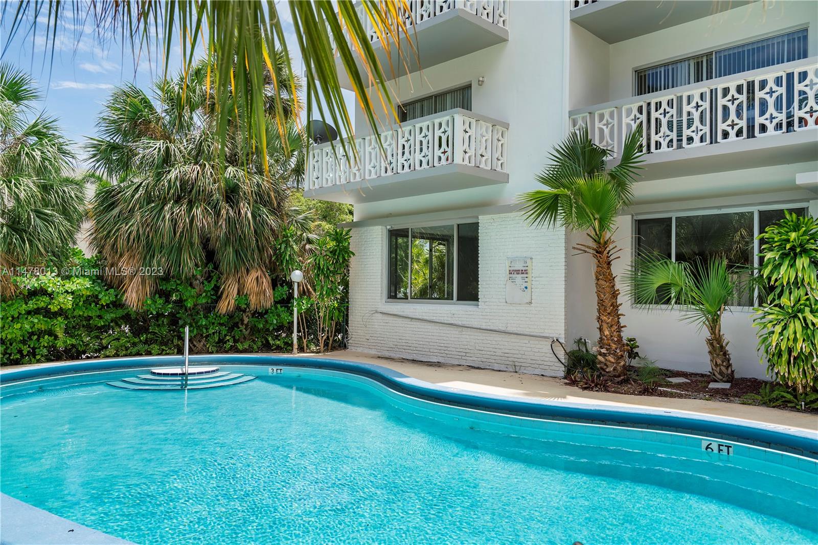 9700 E Bay Harbor Dr 505, Bay Harbor Islands, Florida 33154, 1 Bedroom Bedrooms, ,1 BathroomBathrooms,Residential,For Sale,9700 E Bay Harbor Dr 505,A11478013