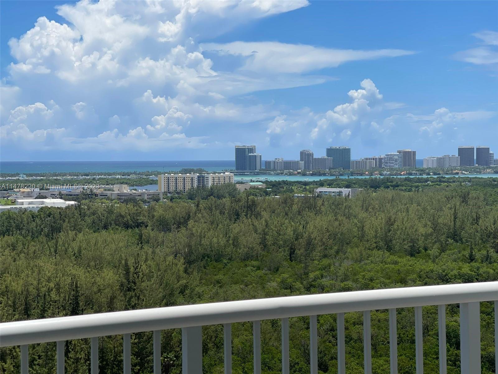 14951 Royal Oaks Ln 2103, North Miami, Florida 33181, 2 Bedrooms Bedrooms, ,2 BathroomsBathrooms,Residential,For Sale,14951 Royal Oaks Ln 2103,A11478220