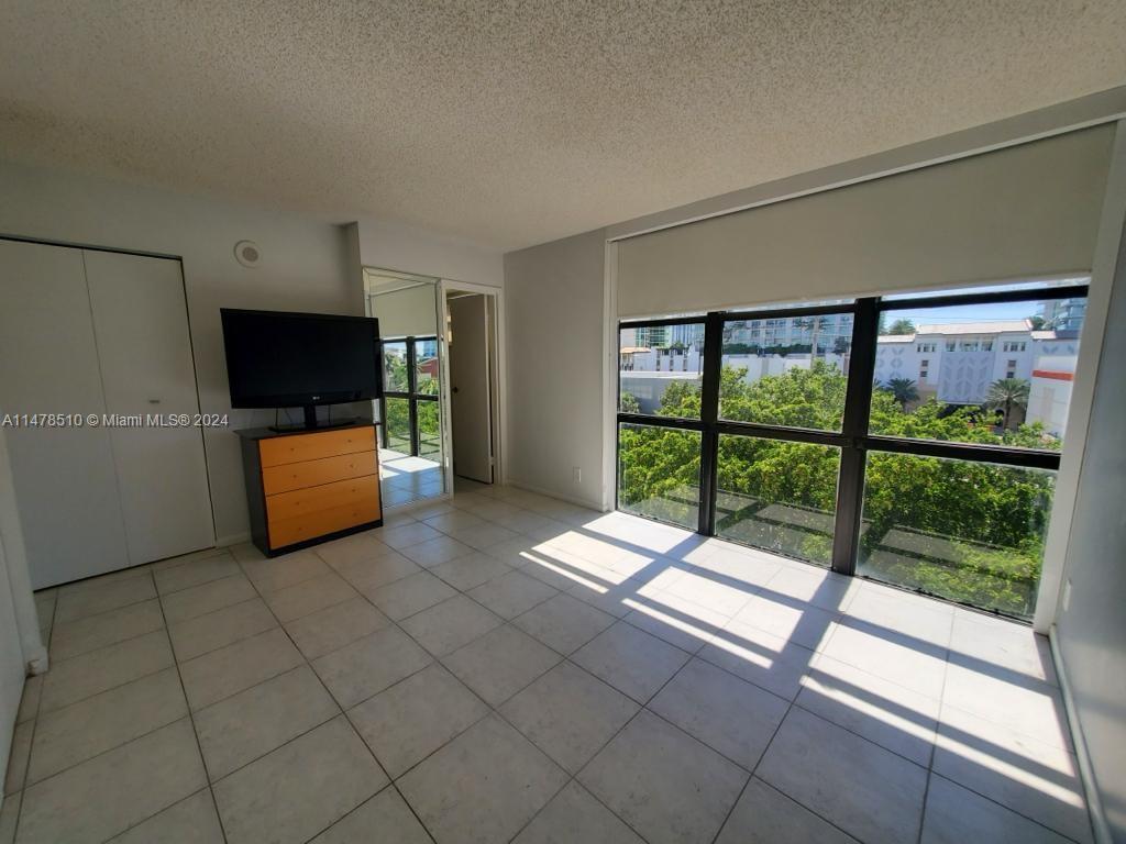 16909 BAY ROAD, Sunny Isles Beach, FL, 33160 United States, 2 Bedrooms Bedrooms, ,2 BathroomsBathrooms,Residential,For Sale,BAY ROAD,A11478510