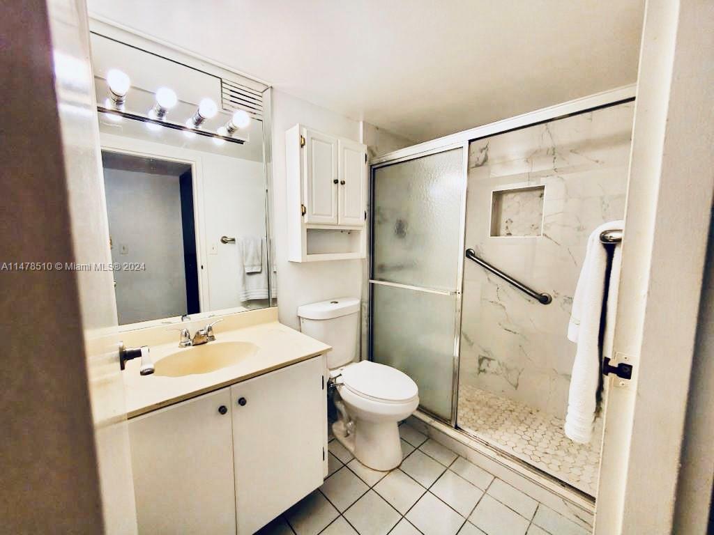 16909 BAY ROAD, Sunny Isles Beach, FL, 33160 United States, 2 Bedrooms Bedrooms, ,2 BathroomsBathrooms,Residential,For Sale,BAY ROAD,A11478510