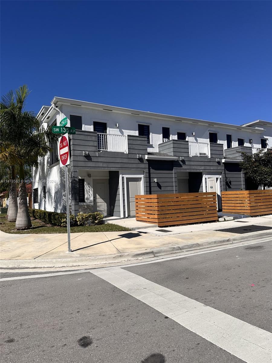 25372 SW 135th Ave 25372, Homestead, Florida 33032, 3 Bedrooms Bedrooms, ,3 BathroomsBathrooms,Residentiallease,For Rent,25372 SW 135th Ave 25372,A11478563