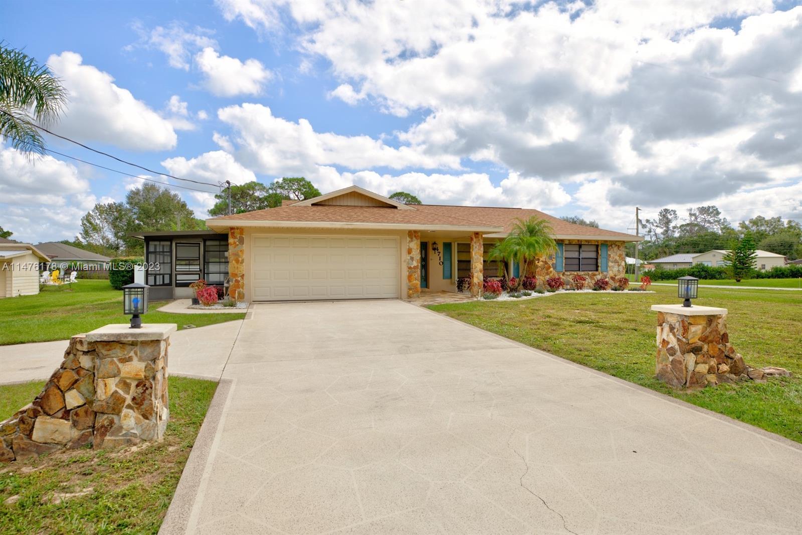 4710 Lake Haven Blvd, Sebring, FL 33875