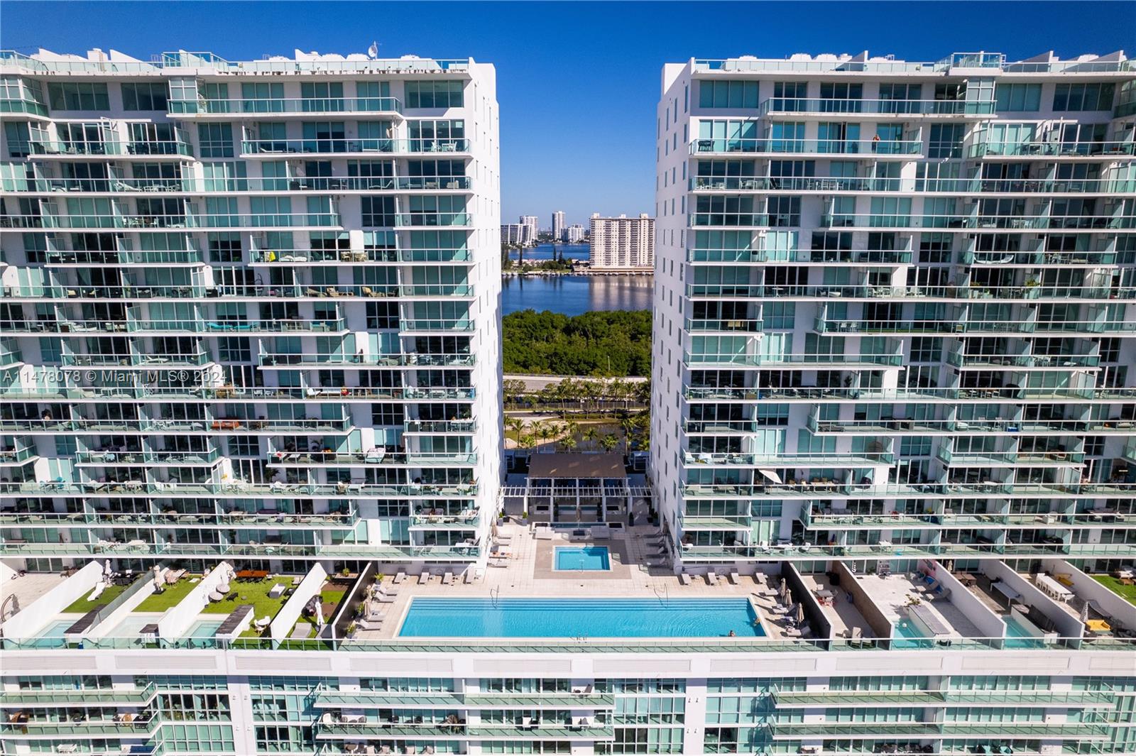 400 Sunny Isles Blvd, Sunny Isles Beach, FL, 33160 United States, 4 Bedrooms Bedrooms, ,4 BathroomsBathrooms,Residential,For Sale,Sunny Isles Blvd,A11478078