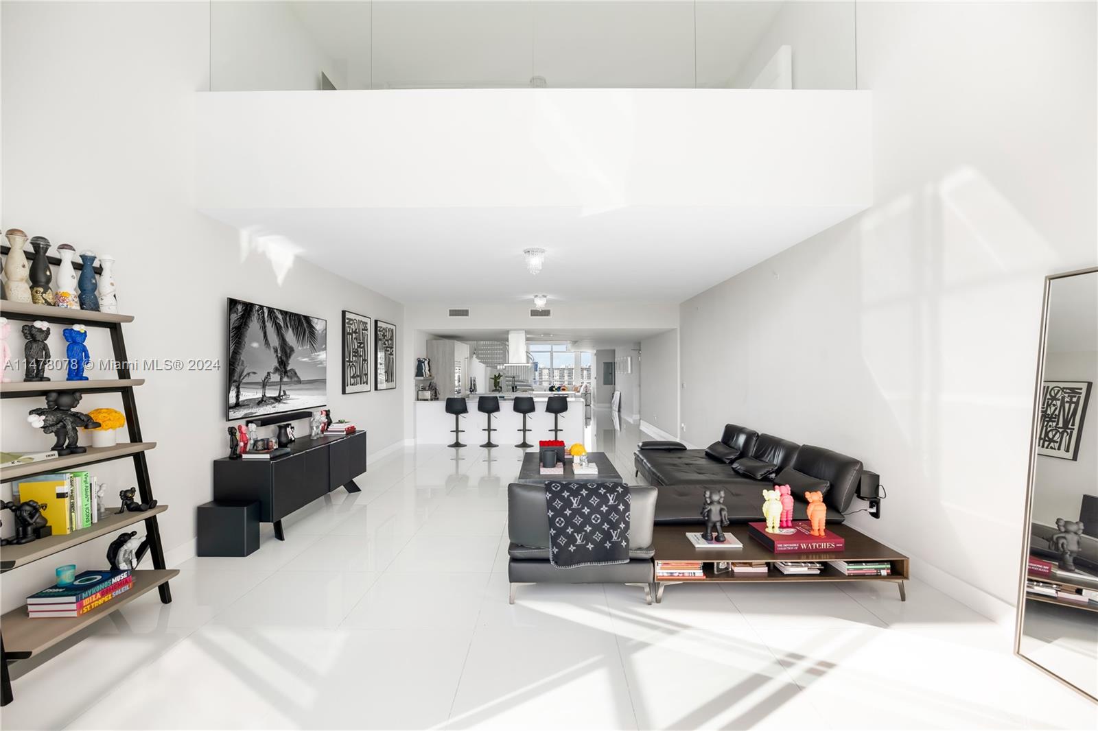 400 Sunny Isles Blvd 2019, Sunny Isles Beach, Florida 33160, 4 Bedrooms Bedrooms, ,4 BathroomsBathrooms,Residential,For Sale,400 Sunny Isles Blvd 2019,A11478078