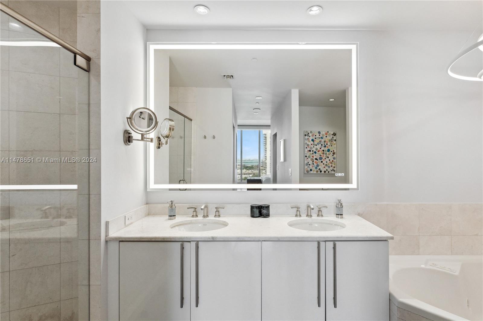 901 Brickell Key Blvd, Miami, FL, 33131 United States, 4 Bedrooms Bedrooms, ,4 BathroomsBathrooms,Residential,For Sale,Brickell Key Blvd,A11478651