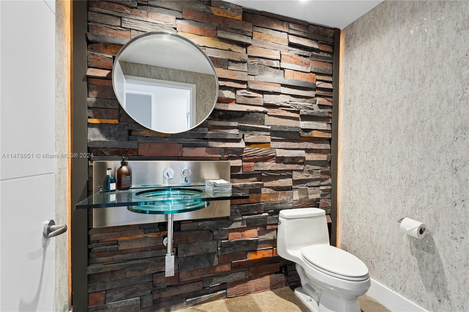 901 Brickell Key Blvd, Miami, FL, 33131 United States, 4 Bedrooms Bedrooms, ,4 BathroomsBathrooms,Residential,For Sale,Brickell Key Blvd,A11478651