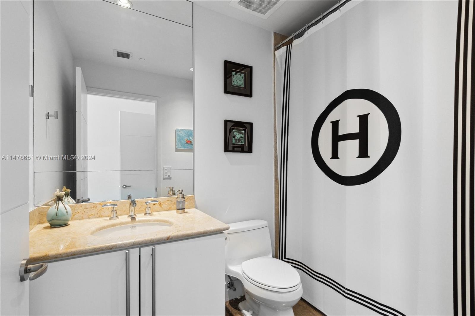 901 Brickell Key Blvd, Miami, FL, 33131 United States, 4 Bedrooms Bedrooms, ,4 BathroomsBathrooms,Residential,For Sale,Brickell Key Blvd,A11478651