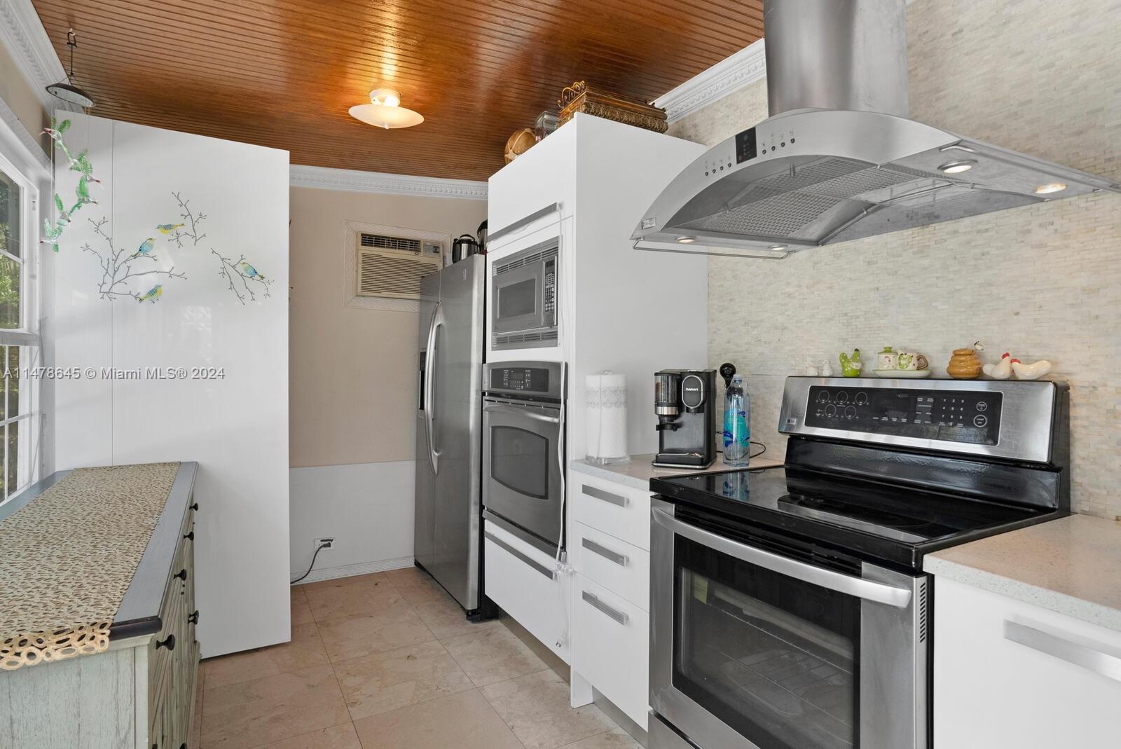 425 NW 100th Ter, Miami, Florida 33150, 3 Bedrooms Bedrooms, ,2 BathroomsBathrooms,Residential,For Sale,425 NW 100th Ter,A11478645