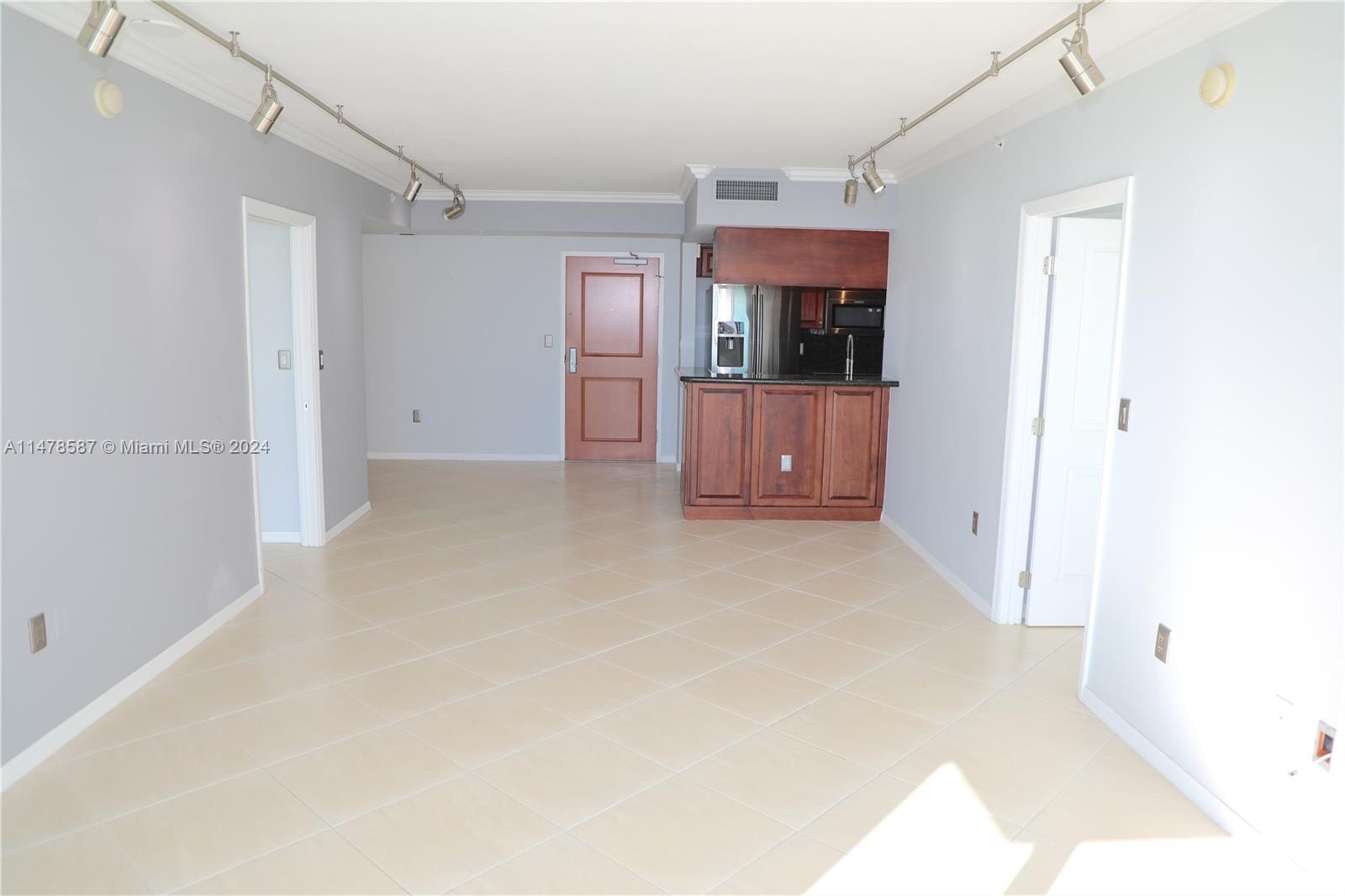 347 New River Dr, Fort Lauderdale, FL, 33301 United States, 2 Bedrooms Bedrooms, ,2 BathroomsBathrooms,Residential,For Sale,New River Dr,A11478587