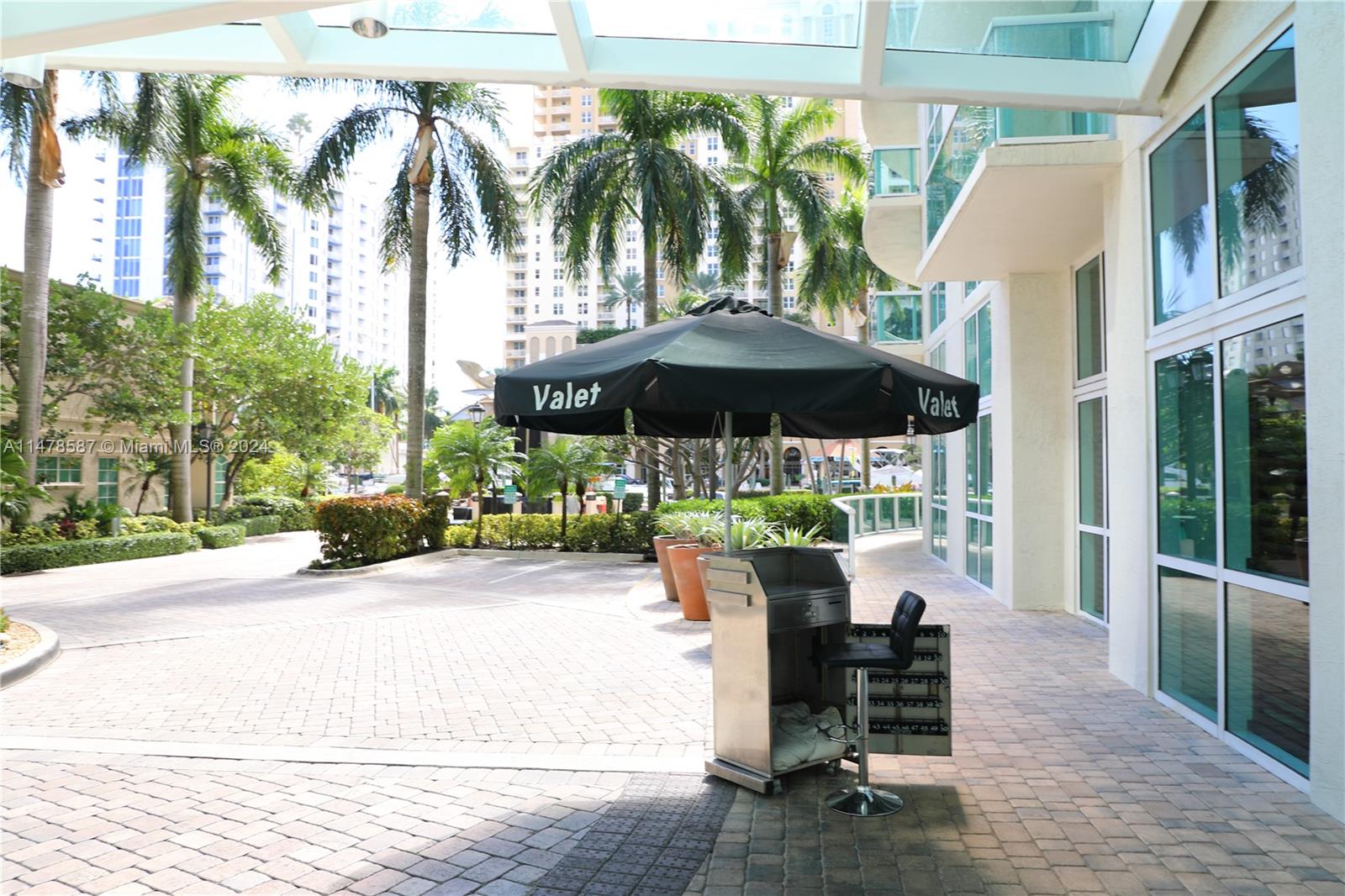 347 New River Dr, Fort Lauderdale, FL, 33301 United States, 2 Bedrooms Bedrooms, ,2 BathroomsBathrooms,Residential,For Sale,New River Dr,A11478587