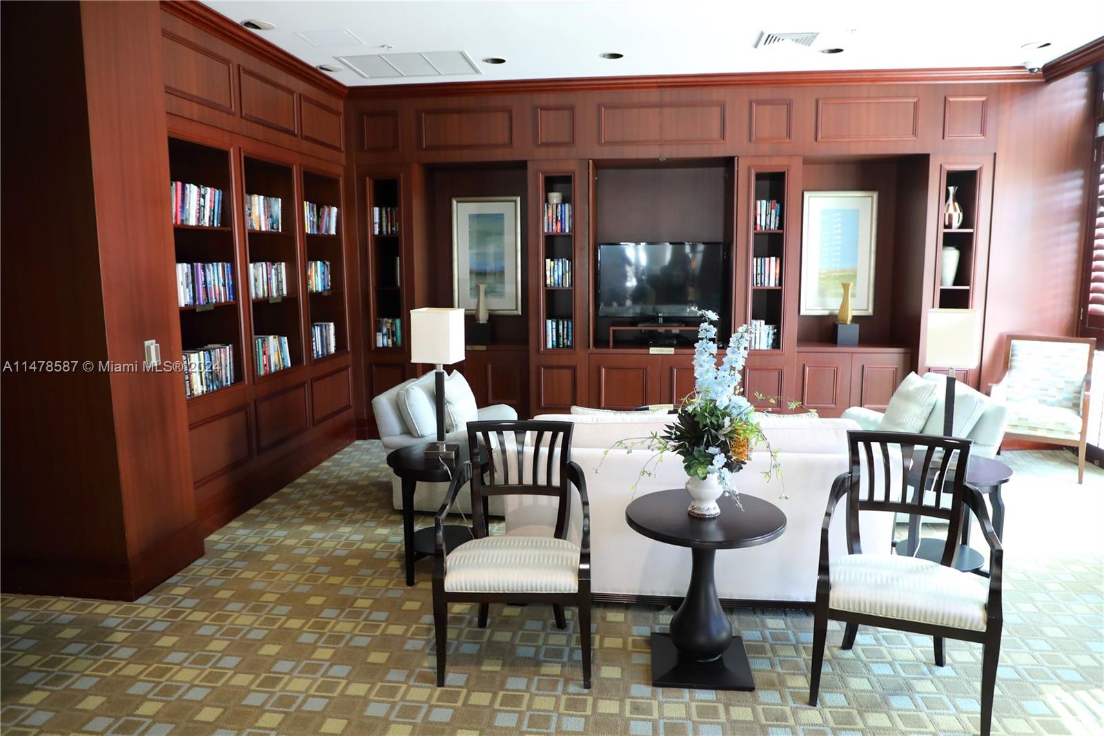 347 New River Dr, Fort Lauderdale, FL, 33301 United States, 2 Bedrooms Bedrooms, ,2 BathroomsBathrooms,Residential,For Sale,New River Dr,A11478587