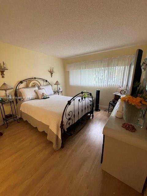 800 137th Ave, Pembroke Pines, FL, 33027 United States, 2 Bedrooms Bedrooms, ,2 BathroomsBathrooms,Residential,For Sale,137th Ave,A11478466