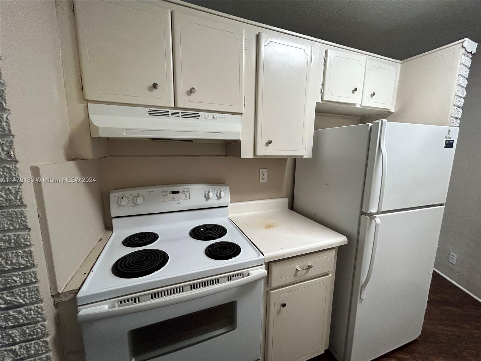 3049 NW 9th Ave 3, Wilton Manors, Florida 33311, 1 Bedroom Bedrooms, ,1 BathroomBathrooms,Residentiallease,For Rent,3049 NW 9th Ave 3,A11479183