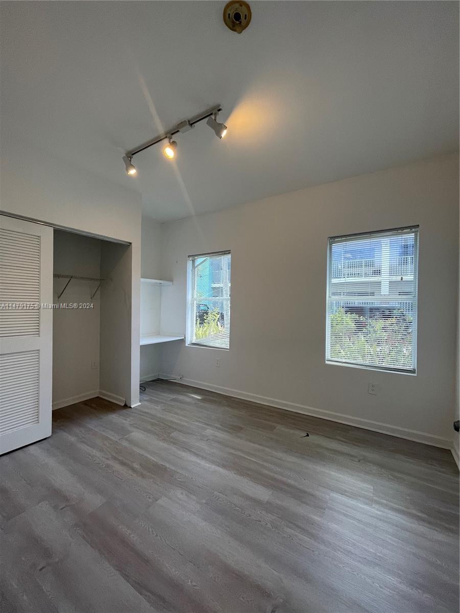 576 NE 63rd St 3, Miami, Florida 33138, 2 Bedrooms Bedrooms, ,1 BathroomBathrooms,Residentiallease,For Rent,576 NE 63rd St 3,A11479175