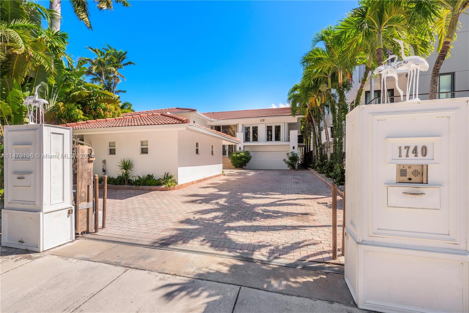 1740 Bayshore Ln, Miami, FL, 33133 United States, 8 Bedrooms Bedrooms, ,10 BathroomsBathrooms,Residential,For Sale,Bayshore Ln,A11479196