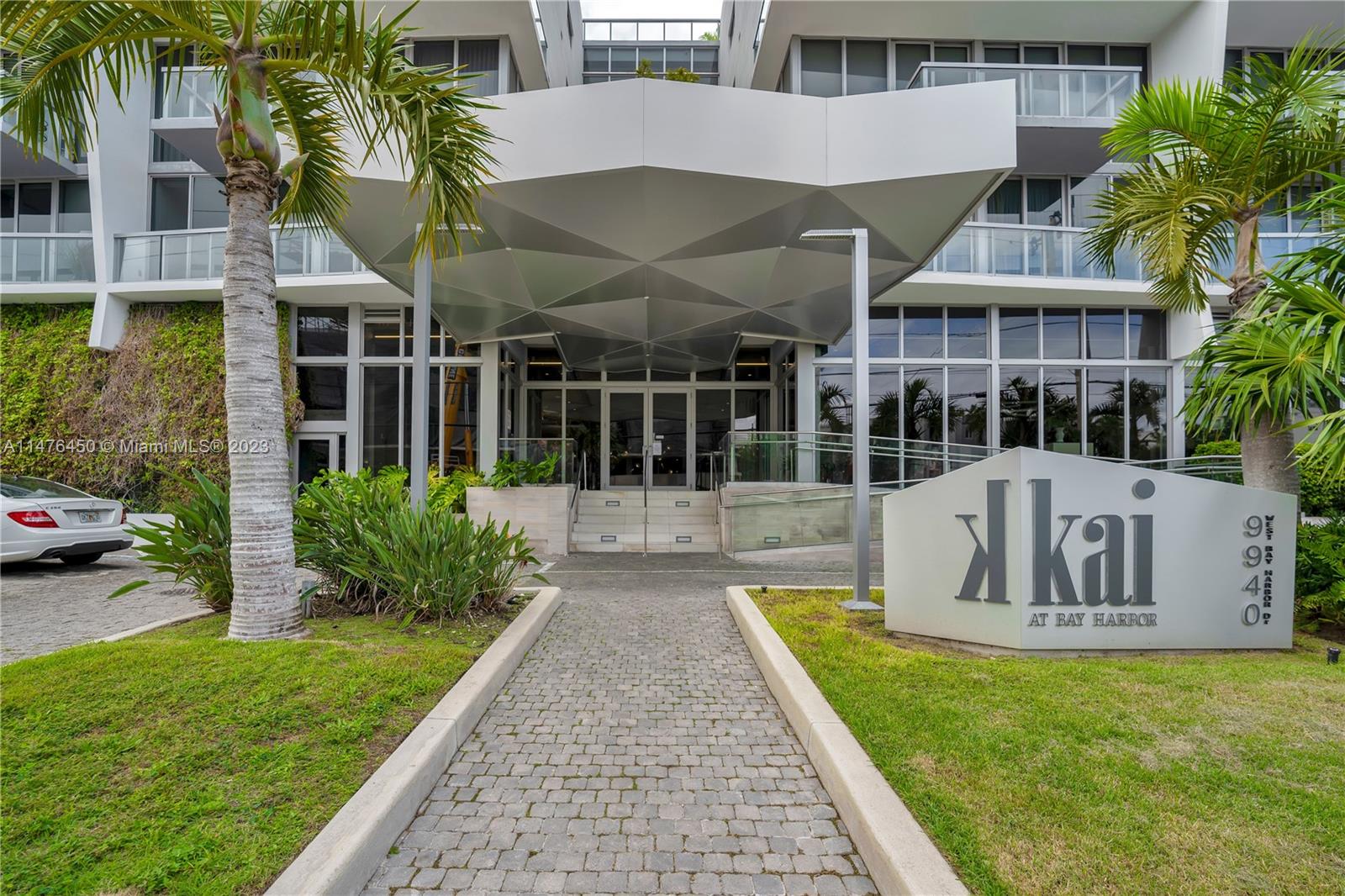 9940 W Bay Harbor Dr 5A-N, Bay Harbor Islands, Florida 33154, 2 Bedrooms Bedrooms, ,2 BathroomsBathrooms,Residential,For Sale,9940 W Bay Harbor Dr 5A-N,A11476450