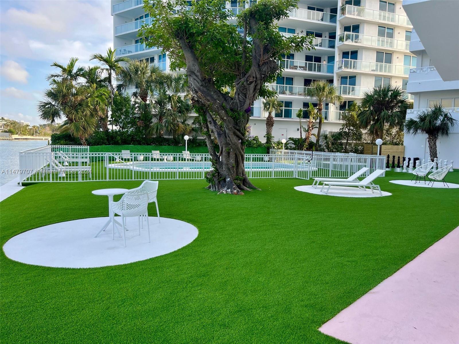 9881 E Bay Harbor Dr 302, Bay Harbor Islands, Florida 33154, 1 Bedroom Bedrooms, ,1 BathroomBathrooms,Residentiallease,For Rent,9881 E Bay Harbor Dr 302,A11479707