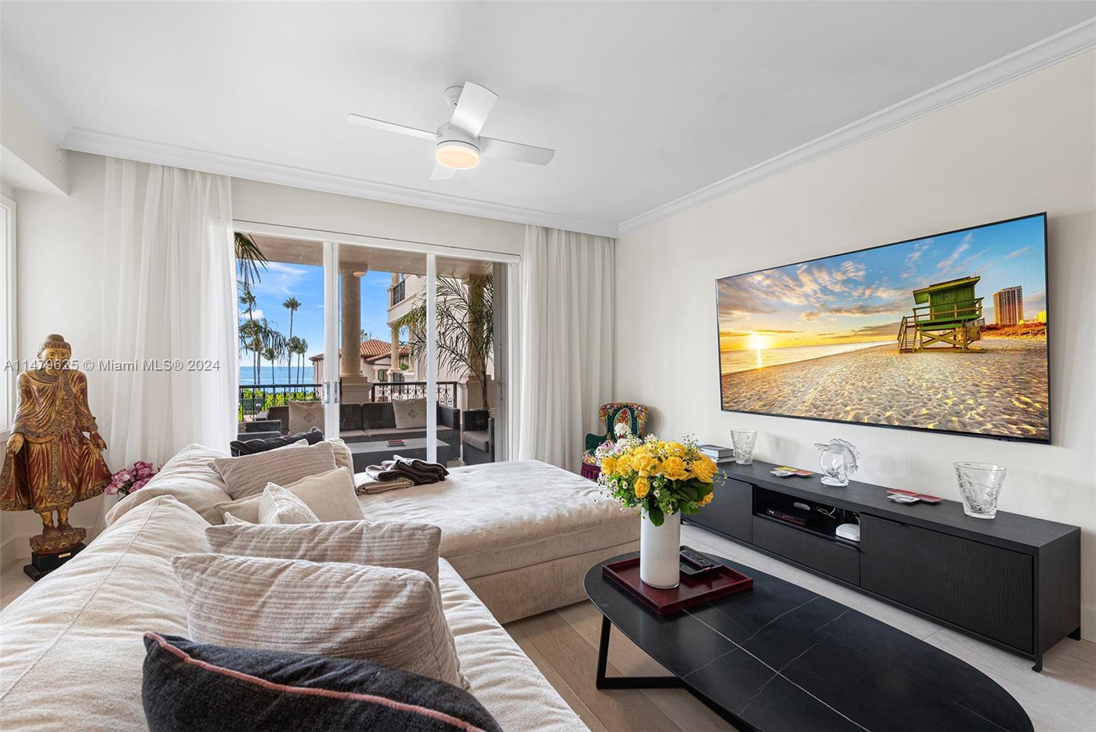 Living​​‌​​​​‌​​‌‌​‌‌​​​‌‌​‌​‌​‌​​​‌​​ Room