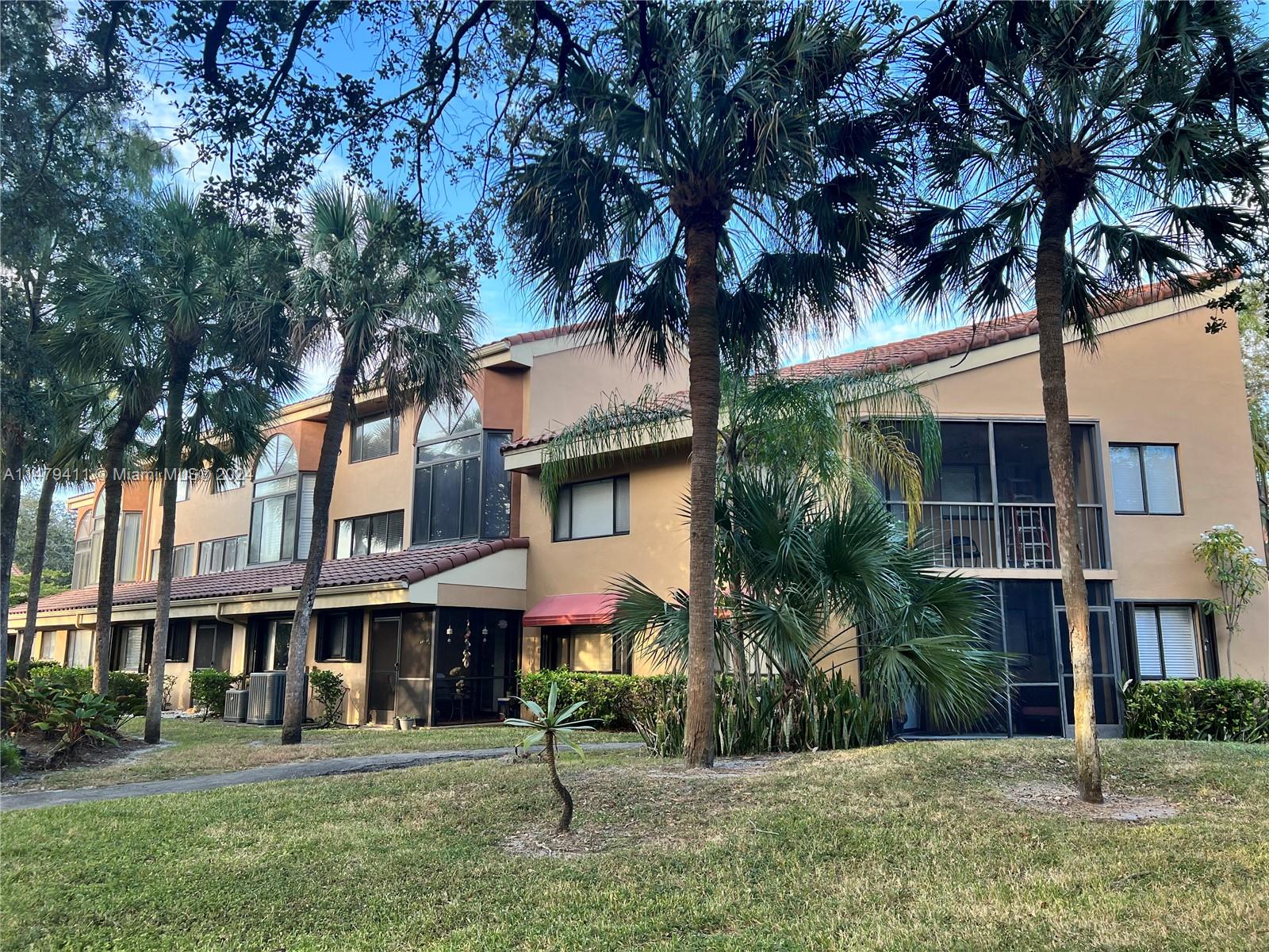 15525 Miami Lakeway N Unit 102, Miami Lakes, Florida 33014