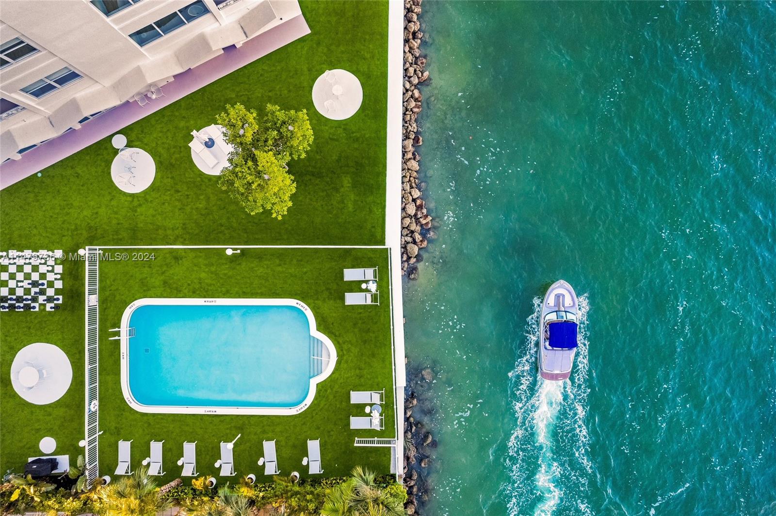 9881 E Bay Harbor Dr 301, Bay Harbor Islands, Florida 33154, 2 Bedrooms Bedrooms, ,2 BathroomsBathrooms,Residentiallease,For Rent,9881 E Bay Harbor Dr 301,A11479736