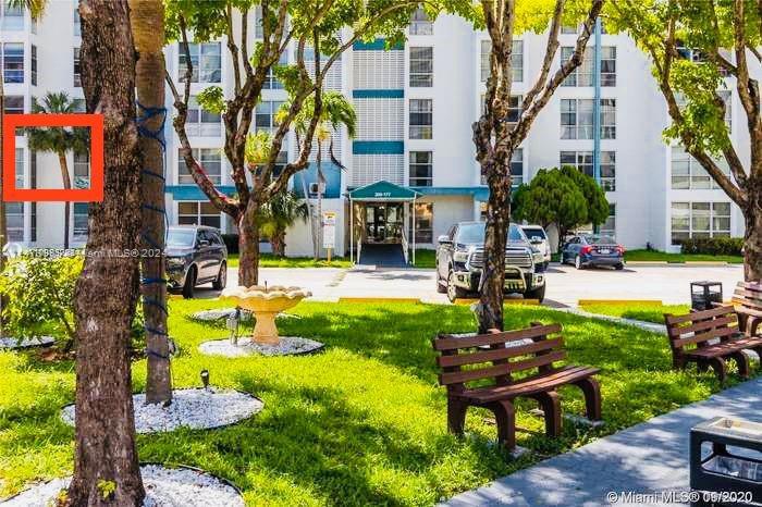 200 177th Dr, Sunny Isles Beach, FL, 33160 United States, 1 Bedroom Bedrooms, ,1 BathroomBathrooms,Residential,For Sale,177th Dr,A11479989