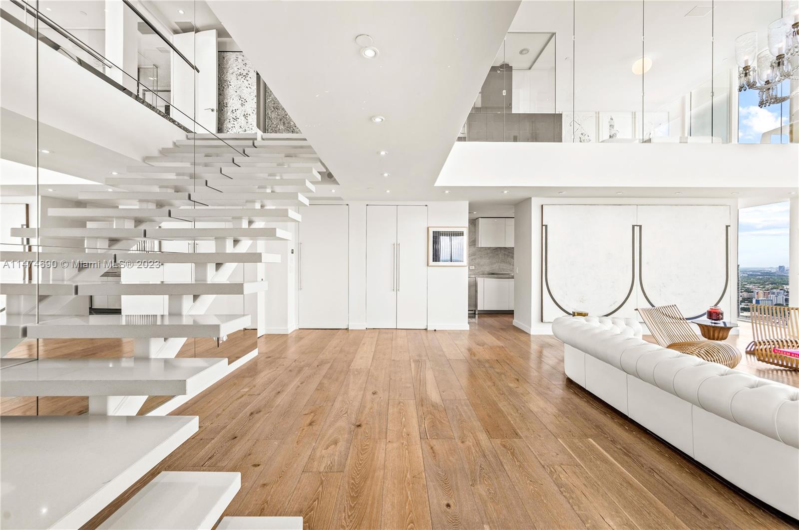 floating stairs to 2nd floor
