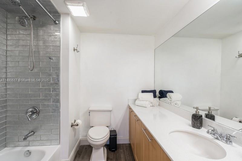 511 5th Ave, Fort Lauderdale, FL, 33301 United States, 2 Bedrooms Bedrooms, ,2 BathroomsBathrooms,Residential,For Sale,5th Ave,A11480517