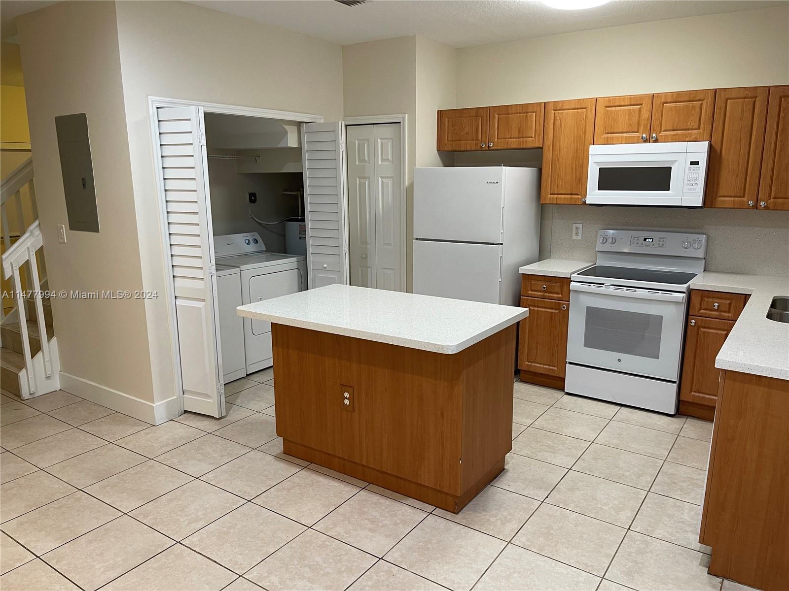 2929 SE 15th Ter 2929, Homestead, Florida 33035, 2 Bedrooms Bedrooms, ,2 BathroomsBathrooms,Residential,For Sale,2929 SE 15th Ter 2929,A11477994