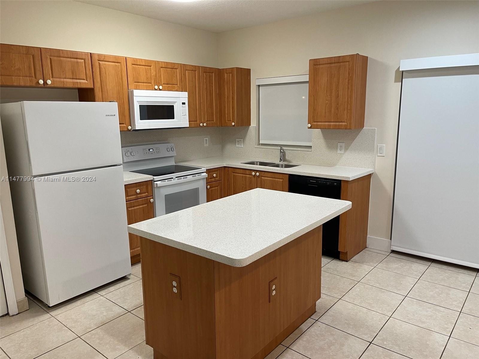 2929 SE 15th Ter 2929, Homestead, Florida 33035, 2 Bedrooms Bedrooms, ,2 BathroomsBathrooms,Residential,For Sale,2929 SE 15th Ter 2929,A11477994
