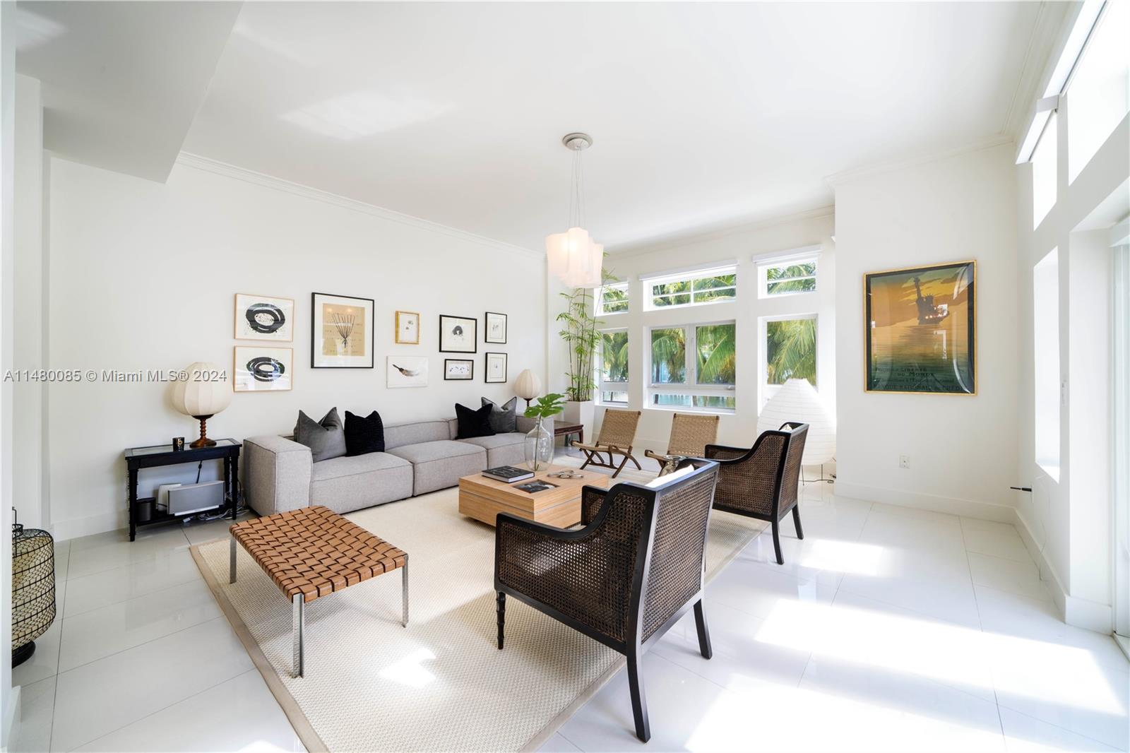 6010 Aqua Path, Miami Beach, FL, 33141 United States, 5 Bedrooms Bedrooms, ,4 BathroomsBathrooms,Residential,For Sale,Aqua Path,A11480085