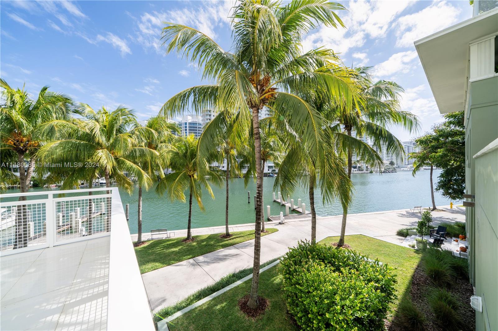 6010 Aqua Path, Miami Beach, FL, 33141 United States, 5 Bedrooms Bedrooms, ,4 BathroomsBathrooms,Residential,For Sale,Aqua Path,A11480085