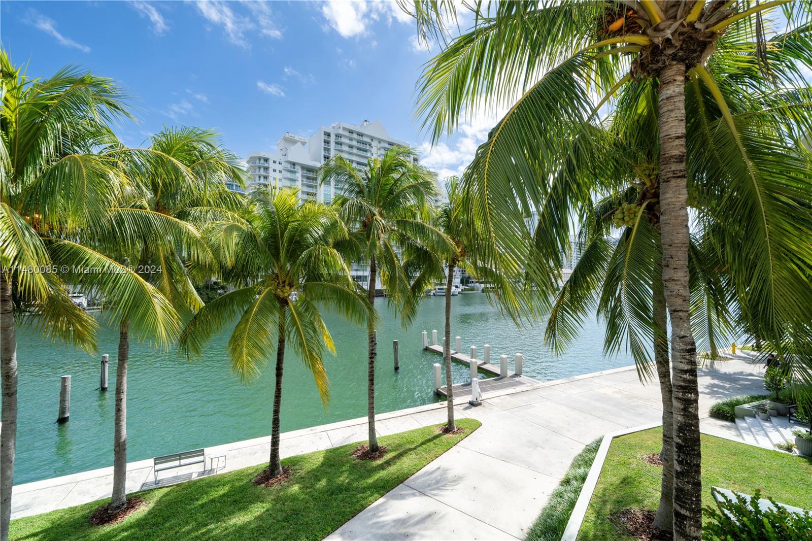 6010 Aqua Path, Miami Beach, FL, 33141 United States, 5 Bedrooms Bedrooms, ,4 BathroomsBathrooms,Residential,For Sale,Aqua Path,A11480085
