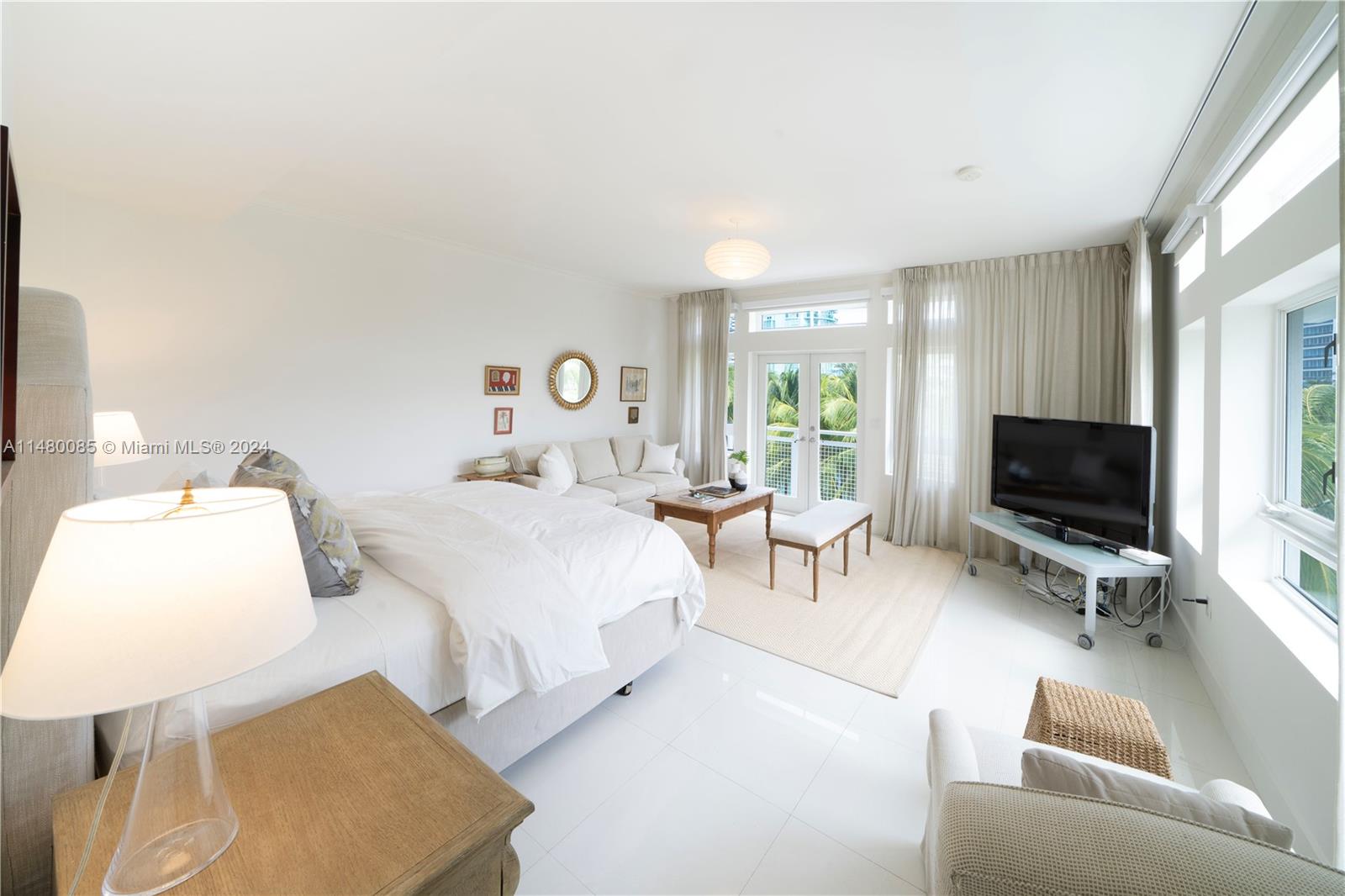 6010 Aqua Path, Miami Beach, FL, 33141 United States, 5 Bedrooms Bedrooms, ,4 BathroomsBathrooms,Residential,For Sale,Aqua Path,A11480085