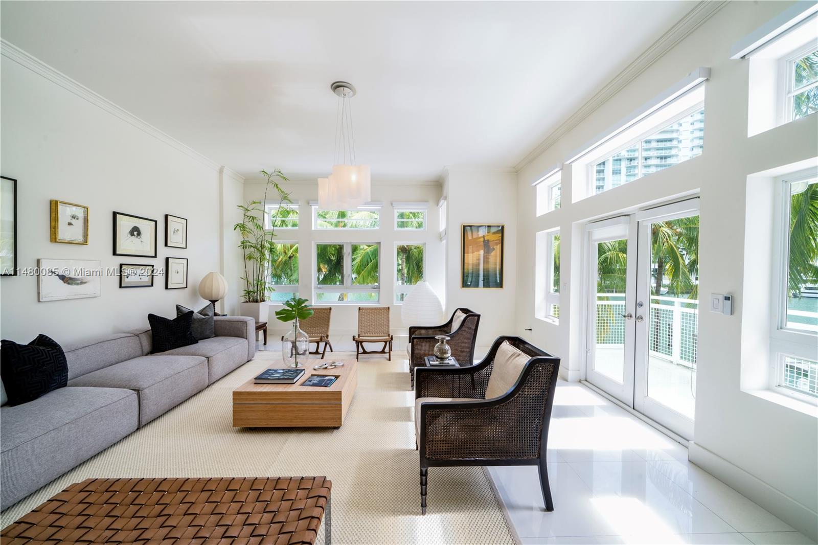 6010 Aqua Path, Miami Beach, FL, 33141 United States, 5 Bedrooms Bedrooms, ,4 BathroomsBathrooms,Residential,For Sale,Aqua Path,A11480085