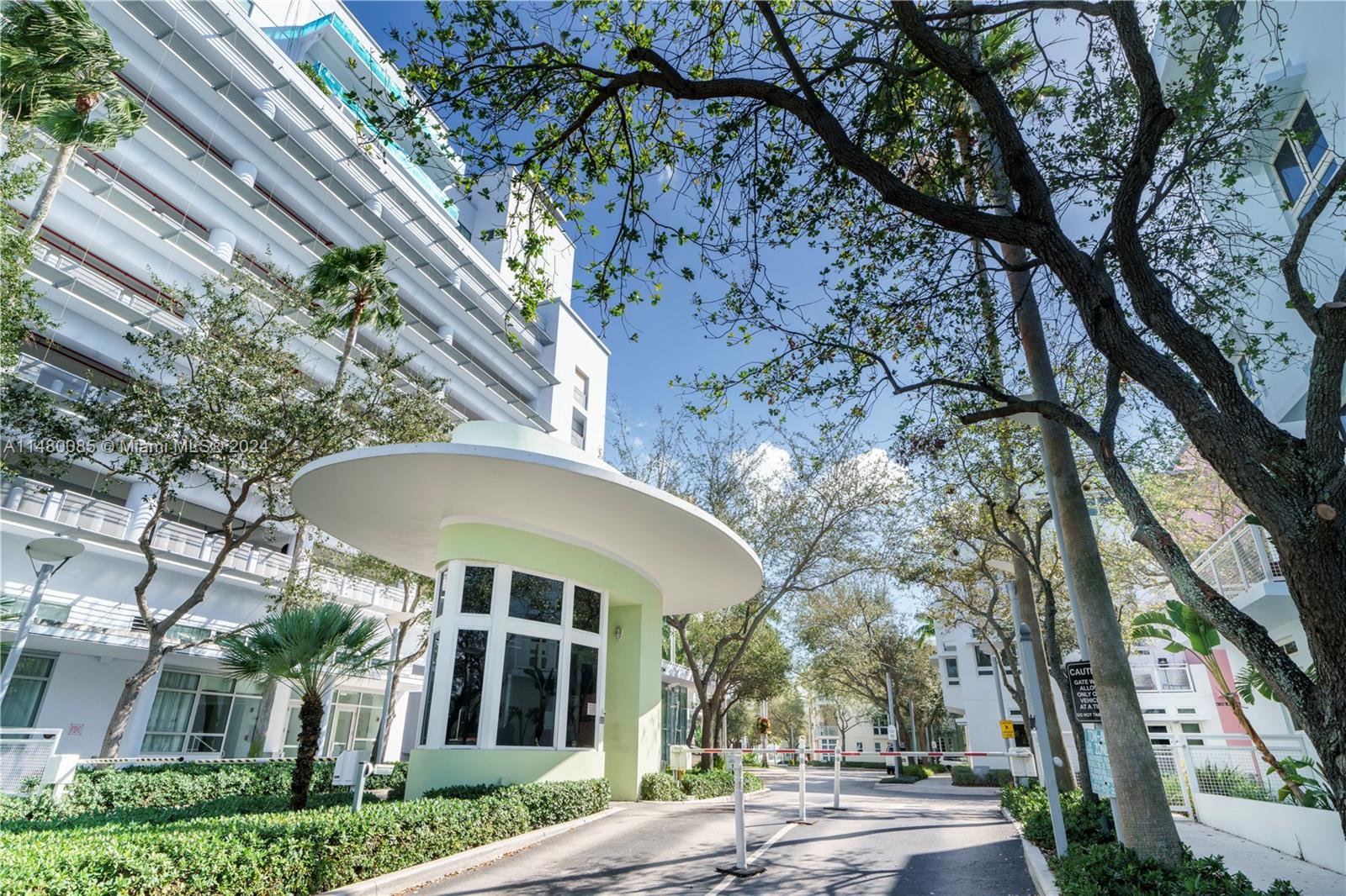 6010 Aqua Path, Miami Beach, FL, 33141 United States, 5 Bedrooms Bedrooms, ,4 BathroomsBathrooms,Residential,For Sale,Aqua Path,A11480085